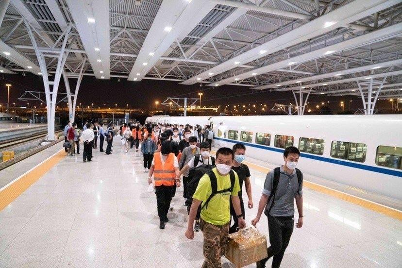 最新外匯交易平臺(tái)探索之旅，自然美景與內(nèi)心寧?kù)o的尋覓