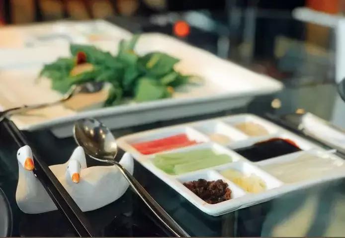 革新烤鴨餐具，打造獨(dú)特餐飲體驗(yàn)的新篇章