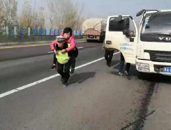 長垣最新車禍?zhǔn)录?bào)道??