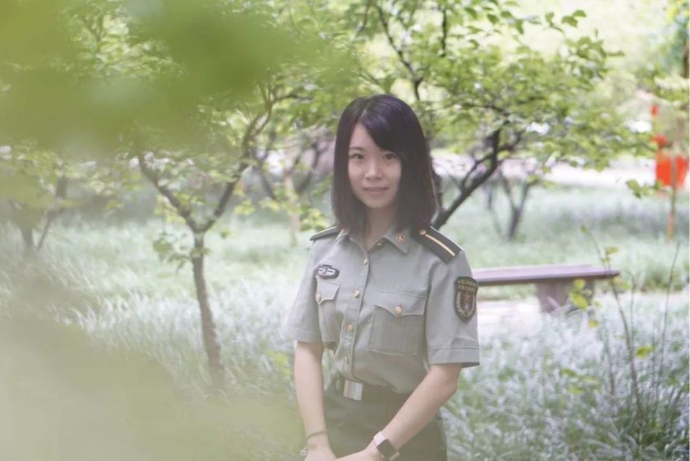 最新女兵標(biāo)準(zhǔn)發(fā)型，時(shí)尚與紀(jì)律的和諧融合